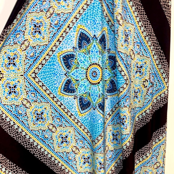 EnFocus, size 8, halter, maxi dress with peephole. - Picture 2 of 5